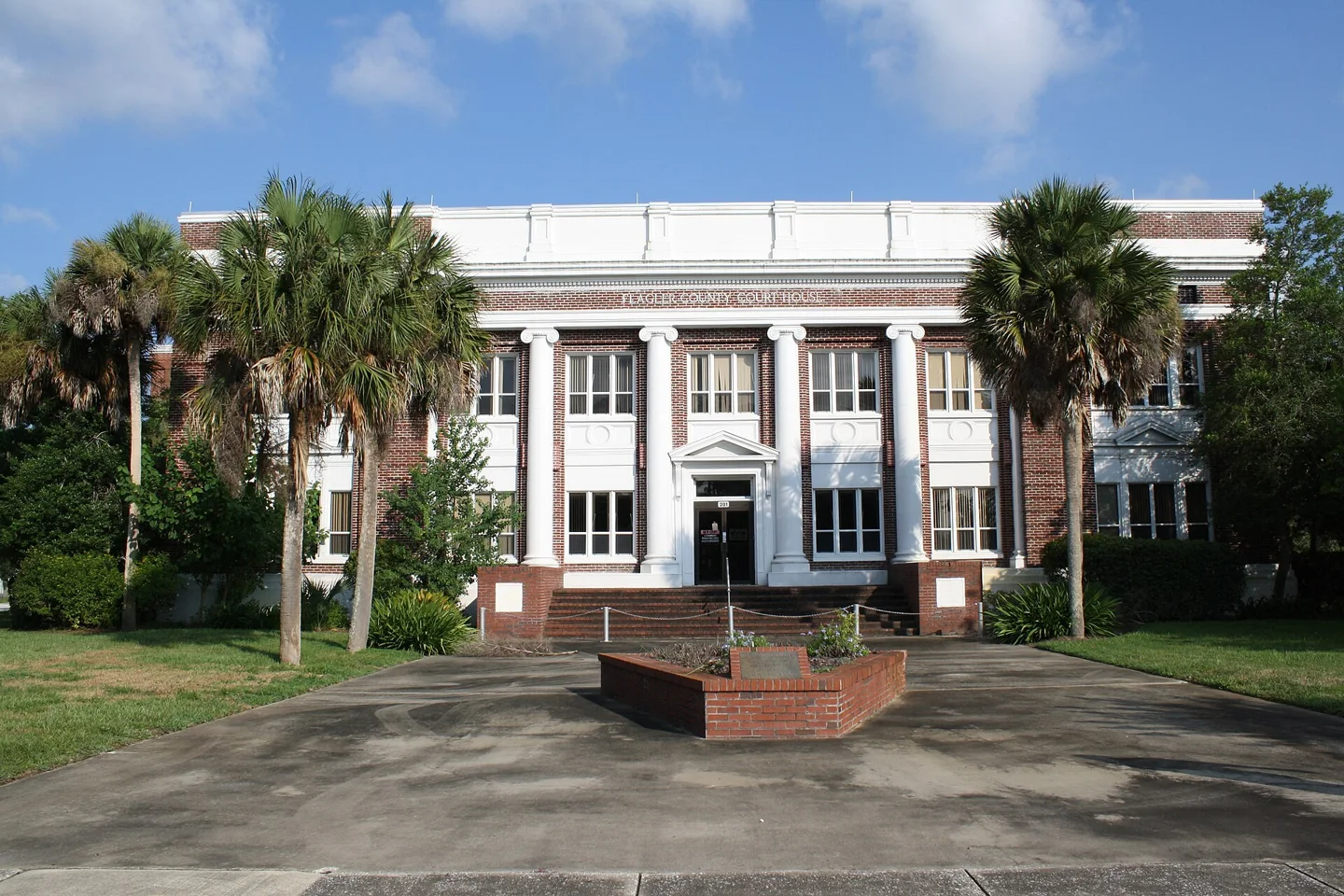 Bunnell, FL, Courthouse, Flagler County, 08-08-2010 (2)